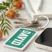 パーソナライズな緑および白いナンバープレート キーホルダー (正面右)