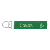 パーソナライズな緑のシェブロンの小妖精の帽子 リストバンドキーホルダー (鍵左)