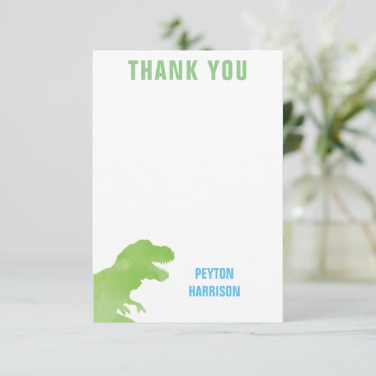 パーソナライズな緑の水彩画の恐竜は感謝していしています サンキューカード (スタンド正面)