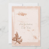 パーソナライズな自然な押された花の一見 招待状 (正面)