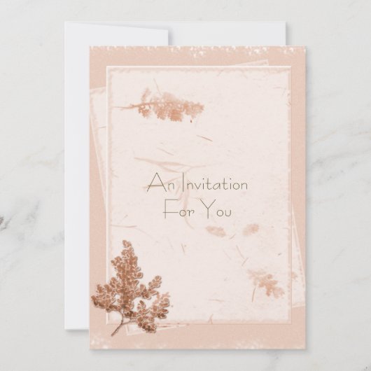 パーソナライズな自然な押された花の一見 招待状 (正面)