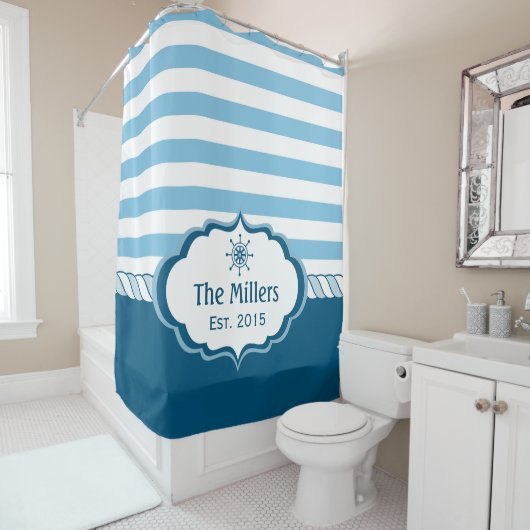パーソナライズな航海のな濃紺のストライプの舵輪のロゴ シャワーカーテン (インサイチュ)