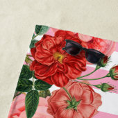 パーソナライズな花およびストライプなビーチタオル ビーチタオル (インサイチュ)