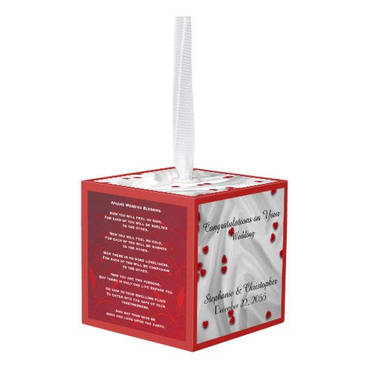 パーソナライズな赤いハートを賛美するアパッシュの結婚式 キューブオーナメント (裏面アングル)
