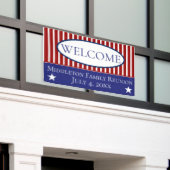 パーソナライズな赤い白くおよび青の星条旗 横断幕 (ビルの外側)