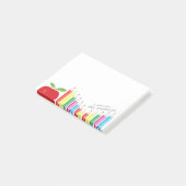 パーソナライズな赤いAppleおよび着色された鉛筆の先生 ポストイット (アングル)