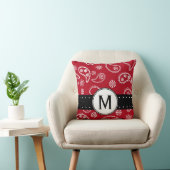 パーソナライズな赤と白のペイズリーパターン国 クッション (椅子)