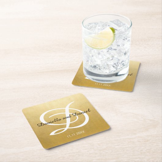 パーソナライズな金ゴールドのグラデーションで白いモノグラムの結婚式 スクエアペーパーコースター (インサイチュ)
