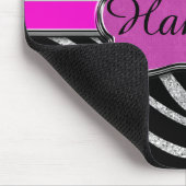 パーソナライズな黒いピンクの銀製のグリッターのシマウマ マウスパッド (コーナー)