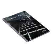 パーソナライズな黒い革グランジなベースギター ノートブック (右側)