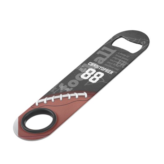 パーソナライズな黒板のアメリカン・フットボール スピード栓抜き (裏面アングル)