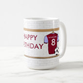 パーソナライズなClaretの青いフットボールのサッカージャージー コーヒーマグカップ (正面右)