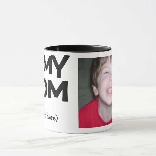 パーソナライズなI愛私のお母さんの写真のマグ マグカップ (中央)