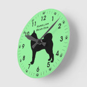 パーソナライズなKarelianくま犬のシルエット ラウンド壁時計 (傾斜)