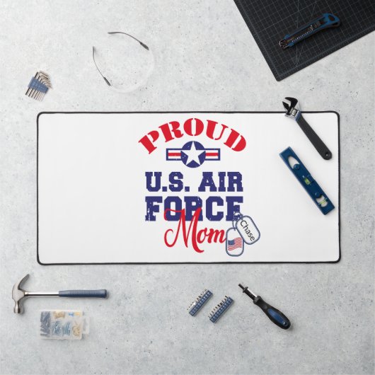 パーソナライズドッグラベル米国空軍ママ デスクマット (ワークステーション)