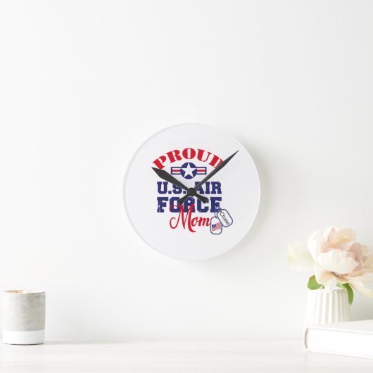 パーソナライズドッグラベル米国空軍ママ ラウンド壁時計 (ホーム)