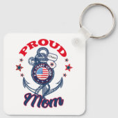 パーソナライズドッグ誇りを持ったラベルUSコーストガードママ キーホルダー (裏面)