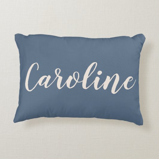 パーソナライズドネーム ダスティーブルー ミニマルスクリプト アクセントクッション (裏面)