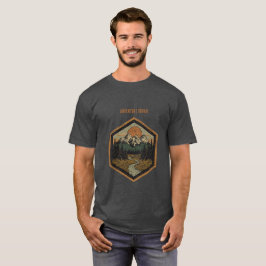 パーソナライズド アドベンチャースカッド マウンテンバッジ Tシャツ