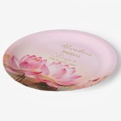パーソナライズブライダルシャワーピンクロータス ペーパープレート (アングル)