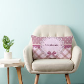 パーソナライズベビーガールピンクプレイド水玉模様 ランバークッション (椅子)