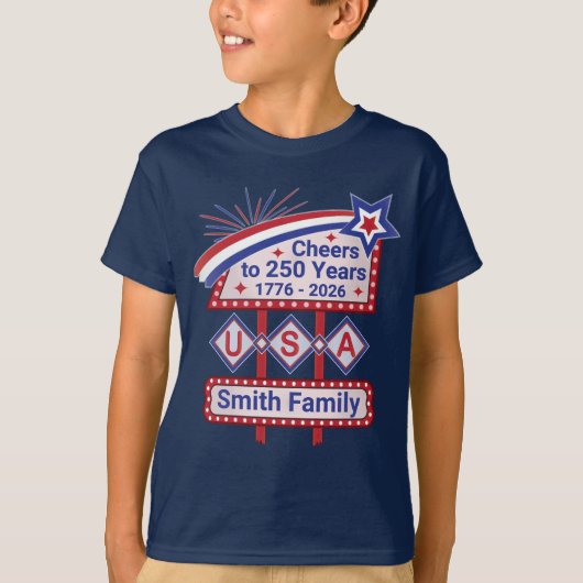 パーソナライズ可能 USA 250 - 愛国的なレトロな電光掲示板デザイン Tシャツ (正面)