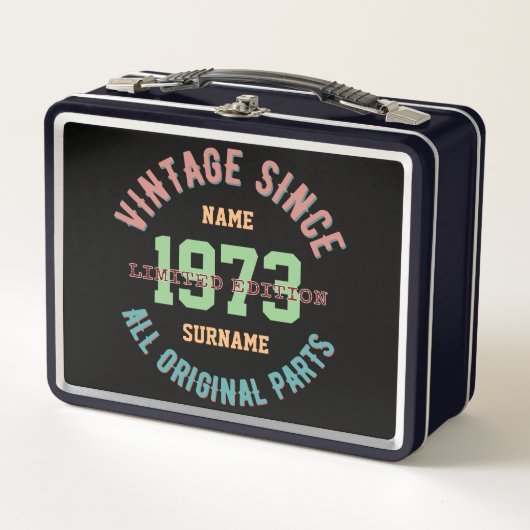 パーソナライズ名誕生日年ヴィンテージギフト メタルランチボックス (正面)