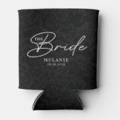パーソナライズ花嫁ホワイトタイポグラフィブラックダマスク 缶クーラー (正面)