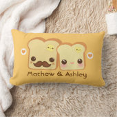 パーソナライズ-かわいいのかわいいトーストのカップル ランバークッション (ブランケット)