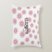 パーソナライズ ピンク フラワー パターン ラウンド ピロー (正面(垂直))