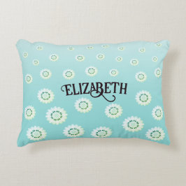 パーソナライズ ライトブルー フラワー アクセントクッション