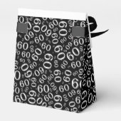 パーソナライズ: 60誕生日テーマブラック/ホワイト フェイバーボックス (裏面サイド)