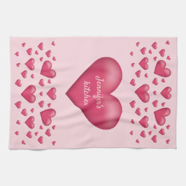 パーソナル化可能なハートを持つピンクの文字 キッチンタオル