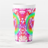 パーソナル化可能なハートフラワーパワー カフェラテマグ (正面)