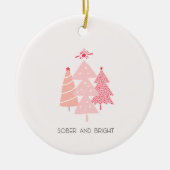 パーソナル化可能なピンクの木の汚れクリスマス セラミックオーナメント (正面)