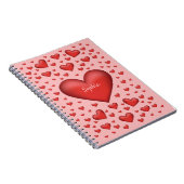 パーソナル化可能な赤いハートの文字 ノートブック (右側)