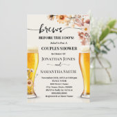 パーティーの前にビール ワイルドフラワーの秋 カップルシャワー 招待状 (スタンド正面)