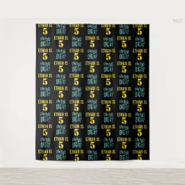 パーティーの背景 ステップアンドリピート 男の子の誕生日 タペストリー