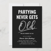 パーティーは決して年老いた黒人大人の誕生日 招待状 (正面)