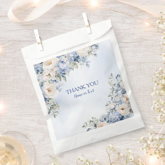 パーティーほこりっぽい青い水色のアイボリー花離れの花 フェイバーバッグ (クリップ留めされた状態)