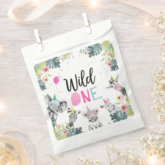 パーティーアニマルズサファリワイルドワンガールファースト誕生日 フェイバーバッグ (クリップ留めされた状態)