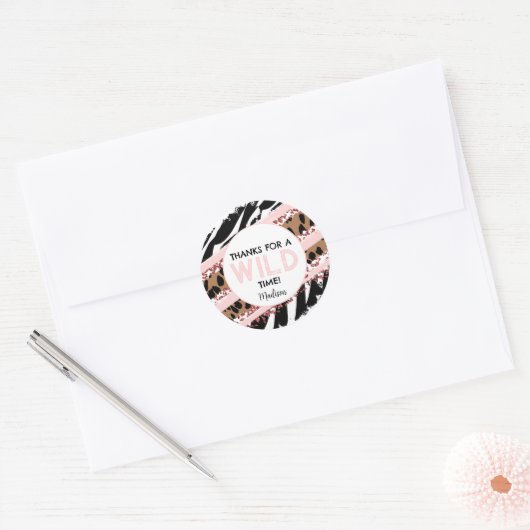 パーティーアニマルズワイルドサファリピンク誕生日のお気に入り ラウンドシール (封筒)