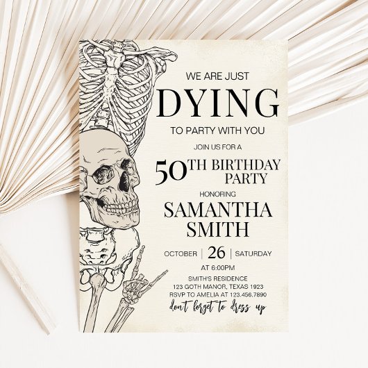 パーティースケルトンのハロウィーン誕生日パーティーにダイイング 招待状