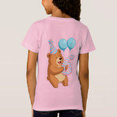 パーティーハットと風船を持つ可愛い誕生日の熊 Tシャツ (裏面)