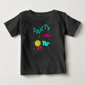 パーティーモードオン ベビーTシャツ (正面)