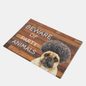 パーティー動物に注意 | ブルドおもしろいフランスのッグ ドアマット (アングル)