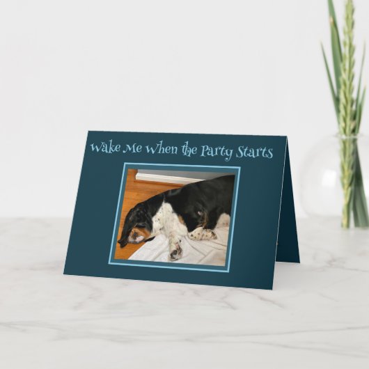 「パーティー動物」バセットハウンドおもしろいオン誕生日 カード (正面)