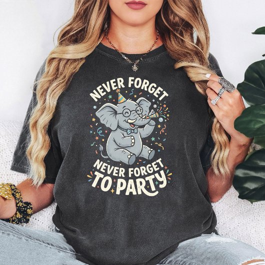 パーティー大好きゾウ Tシャツ