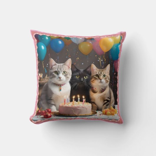 パーフェクトお祝い：猫の誕生会 クッション (正面)
