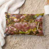 パーフェクト春枕 – ピンクさくらんぼの花 ランバークッション (ブランケット)